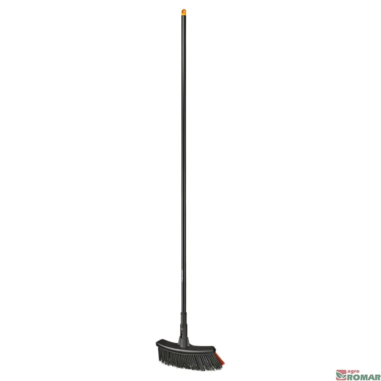 1025921_szczotka-uniwersalna-m-solid-fiskars-otrzonowana