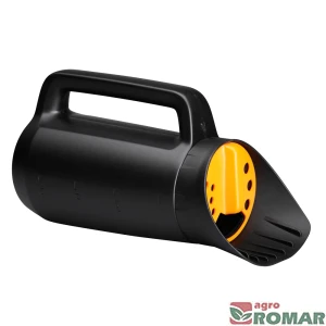 Siewnik Solid 2,3l Fiskars do nawozu, piasku i soli
