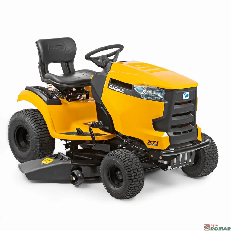 Traktorek ogrodniczy z osprzętem Cub Cadet XT1 OS107