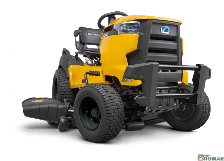 Traktor ogrodowy Cub Cadet XT3 QS127 ze spawanym agregatem tnącym oraz blokadą mechanizmu różnicowego