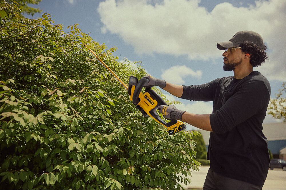 Nożyce do żywopłotu DeWalt DCMHT562N-XJ 18V 55 cm