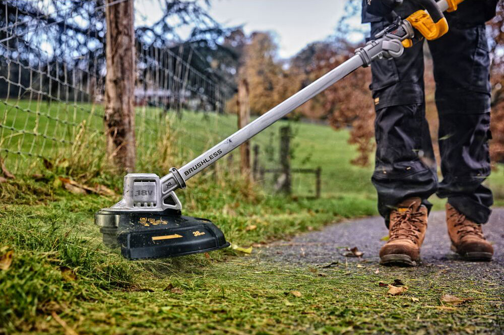 Podkaszarka żyłkowa 18V XR DeWalt (bez akumulatora i ładowarki)
