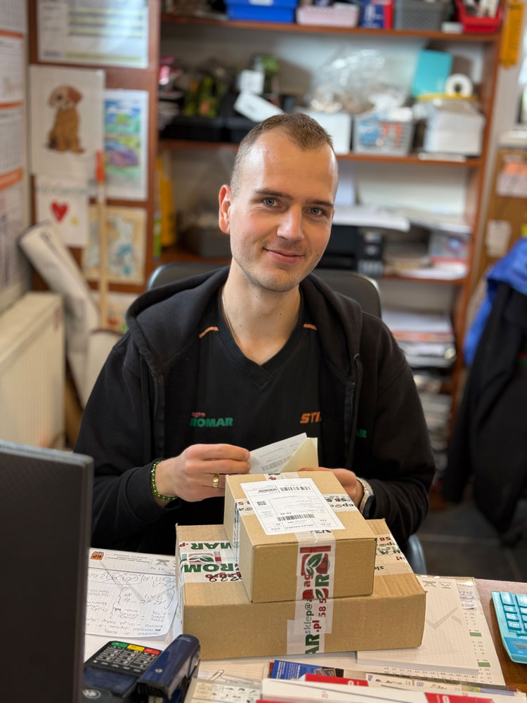 Paweł - obsługa zamówień internetowych Agro Romar