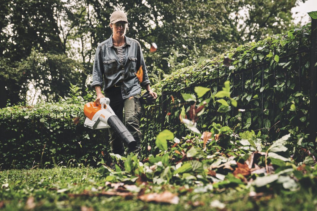 Dmuchawa akumulatorowa BGA 250 STIHL (bez akumulatora i ładowarki)